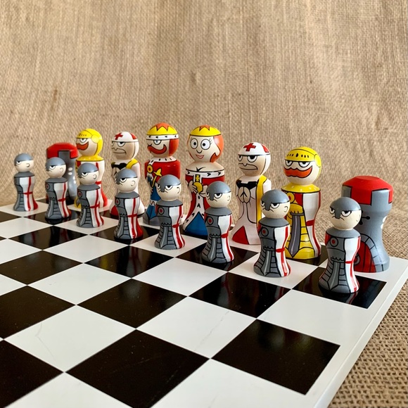 HOUSE OF MARBLES Children’s Chess Set Hand-Painted Woden Recommended 5+ - Picture 13 of 14
